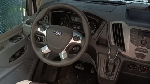 4p (+1 child)Ford semi-integrated from 2020