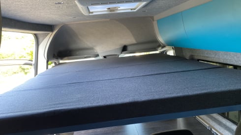 MWB – 5 berth Mercedes-Benz campervan from 2016