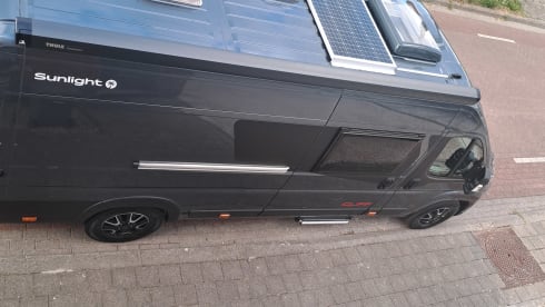 TalisIVIan – Peugeot bus 6m40 from 2025 - 2 persons