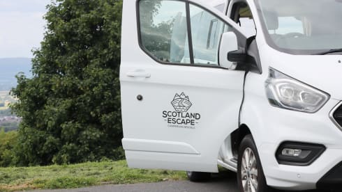 Freddy the Campervan – Freddy the Campervan – Cosy Quirky Van for Two Near Glasgow