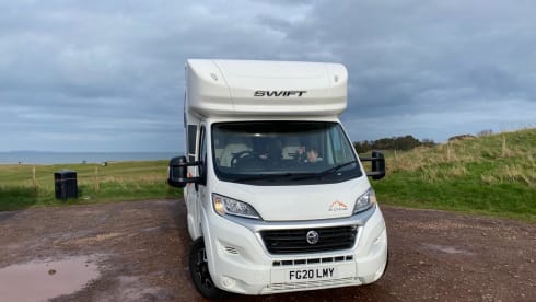 6 berth Fiat alcove from 2020