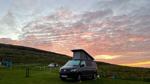 Dorian – 4 berth Volkswagen campervan from 2019