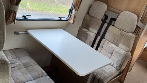 Betsy – 6-Bett-Alkoven Fiat von 2009