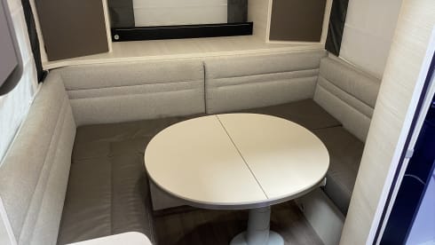 4p Chausson 711 semi-integrated from 2019