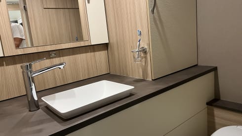 Florium – Luxury camper for 2 people (2020) from the Fleurette class segment!