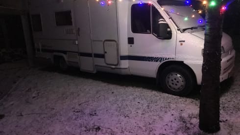 Neat 4 person camper