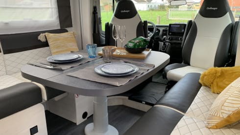 Mamzel on the road – 2p Challenger, ab 2026 teilintegriert