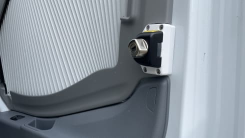 luxe – 3p Benimar semi-integrated from 2021 170 hp automatic