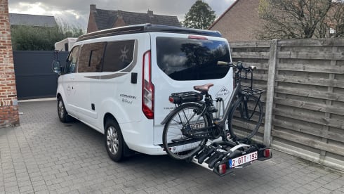 Ford met hefdak – 5p Ford campervan from 2025