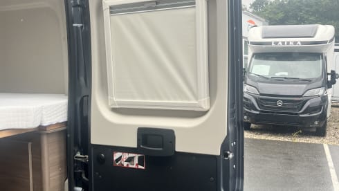 CVE 640 – 2p Carado bus uit 2025