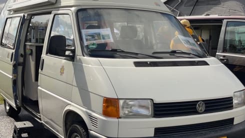 Zweisitziger Volkswagen-Bus von 1996