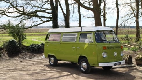 Westfalia – Wonderful Classic Camper Rent! Oldtimer VW minibus hire - T2 Westfalia
