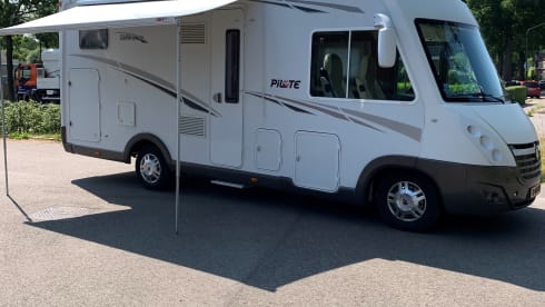 generous family integrated motorhome