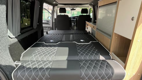 YS22RYH NOMAD Romford –  4 Berth Nomad Camper - Romford