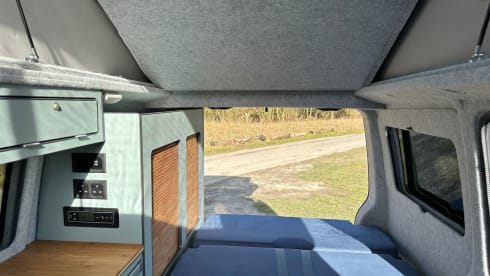 VW T6.1 Transporter with heater(great for the winter getaways!)