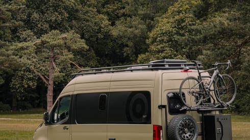 Comfort Double Camper – NEW 3p custom built Mercedes campervan from 2024