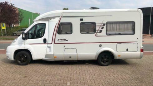 Tramp – Comfortable travel adventure for 2 people
