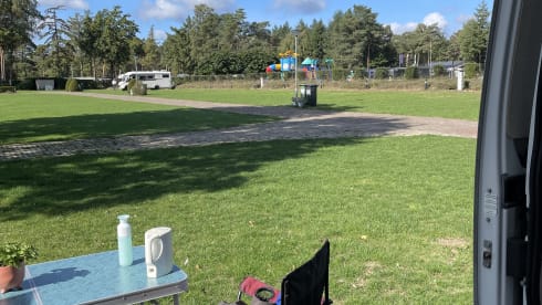 Oude dame – 2p Adria Mobil bus uit 1997