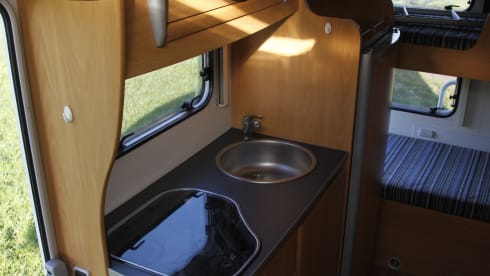 Chausson Flash 09 (2) – Spacious family camper Chausson Flash 09 (2)