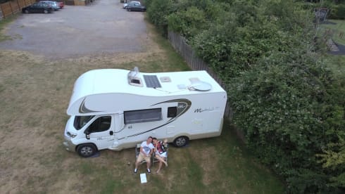 Spacious family camper for rent