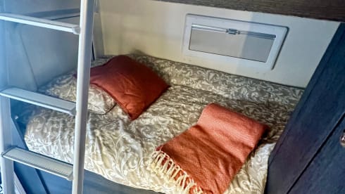 Mobilhome Op Sjok – Familievriendelijke Mobilhome – RollerTeam 274 TL Ruim Comfortabel (4p)