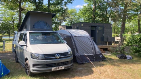 4 berth Volkswagen bus from 2019