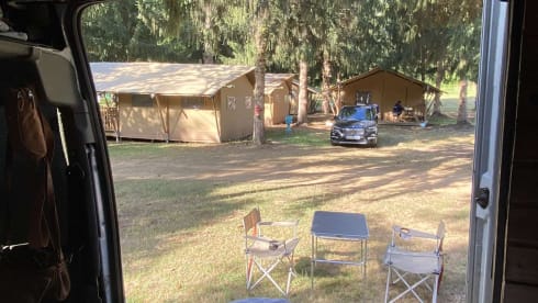 Blinco – Cozy, fully equipped 2p bus camper