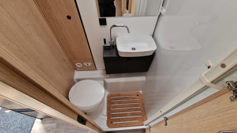 C17 – Luxe Sunlight I67S Automaat 2x Airco 4P