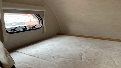 Sunrise  – 6 berth Ford transit tribute