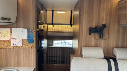 Sir Bobby – 6 berth Weinsberg alcove from 2018