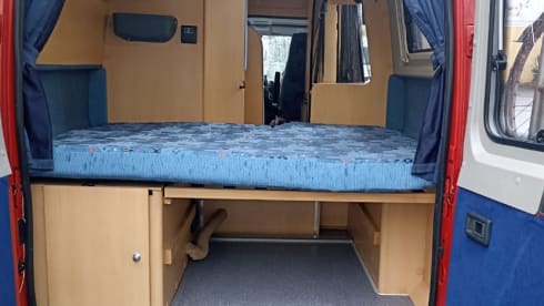 fiat pössl with solar, trailer hitch, 4 belts, wheel carrier