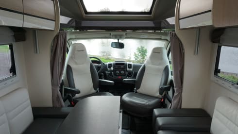4p Chausson semi-integrated uit 2018