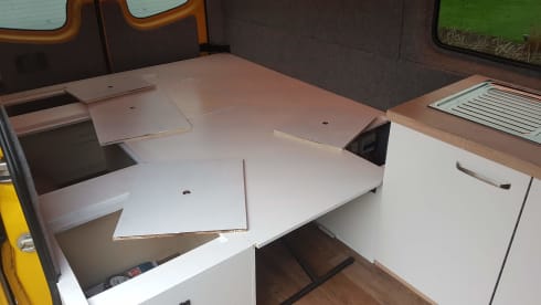 Tall people bus, our Yello Submarine