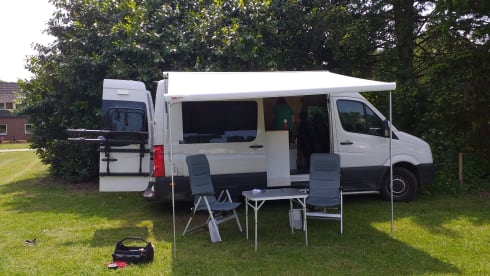 Vrijheid – 2p VW Crafter bus from 2014, complete, spacious and cozy