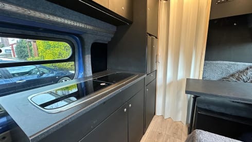 Renault Campervan mit 2 Schlafplätzen