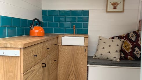 Daisy the van – Beautiful campervan conversion