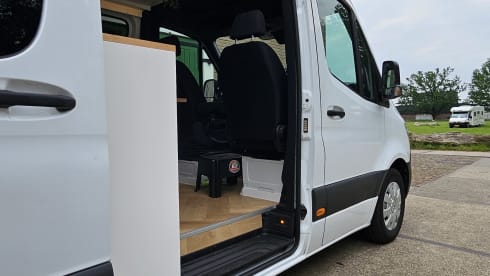 Lisboa – 2p Mercedes-Benz bus from 2019