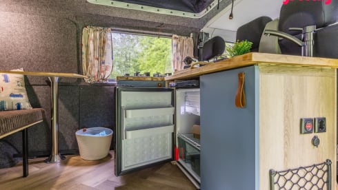 Surfer – 3p Volkswagen campervan from 1998