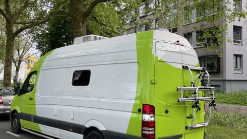 The Green Machine – Comfortable 2/3 persoons camperbus