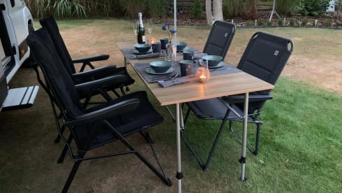 Fully Equipped Dreamer Five Camper – Sleeps 5 – Ideal for Road Trips