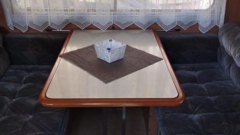 Pakito – 6-seater attic camper a bit old but efficient at the most