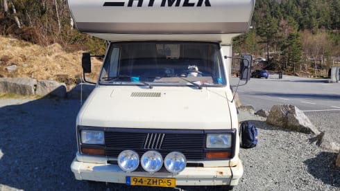 Arie – 4p Hymer alcove from 1990