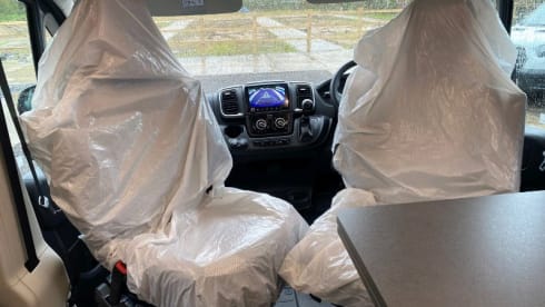 V669SE – 4 berth Auto-Trail V669SE campervan automatic new in 2024