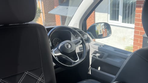 Ted – 4 berth Volkswagen campervan from 2020