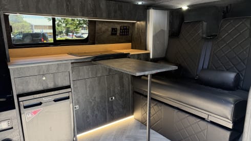 Midnight – Luxury Ford Transit Custom Pop-Top Camper | 4 Berth | Automatic