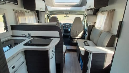 6p Benimar semi-integrated uit 2021