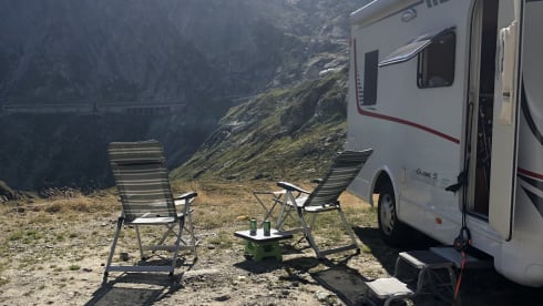 Smart & strong! 131hp - 2p - MaxxFan - CarPlay - Solar panel