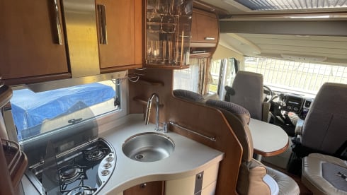 Edens Wanderlust – Luxury camper with every convenience, a dream on wheels!