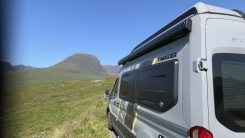 VanCation – Camper Ford Trekker S con 4 posti letto 
