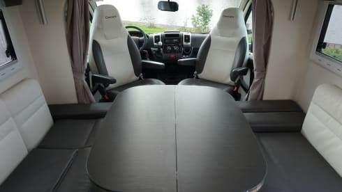 4p Chausson semi-integrated uit 2018